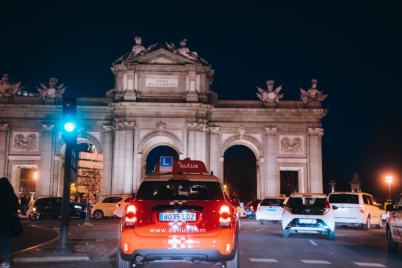 AUTIUS autoescuela Madrid Argüelles – Centro de recuperación de puntos