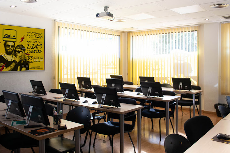 Autoescuela Ayala | Autoescuelas Murcia