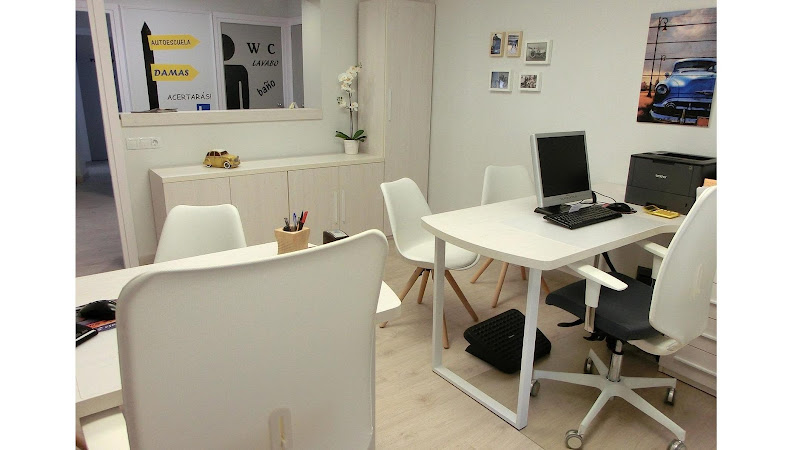 Autoescuela Damas Zaragoza