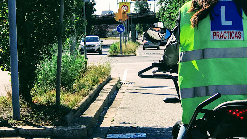 Autoescuela Driving is cool