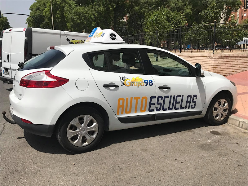 Autoescuela en Murcia – Grupo 98 – Junto a Biblioteca Regional
