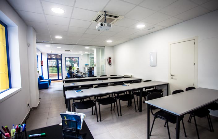 Autoescuelas en Madrid – Autoescuelas Abril – Barrio del Pilar