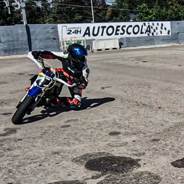 Escuela técnica de motos 24 h